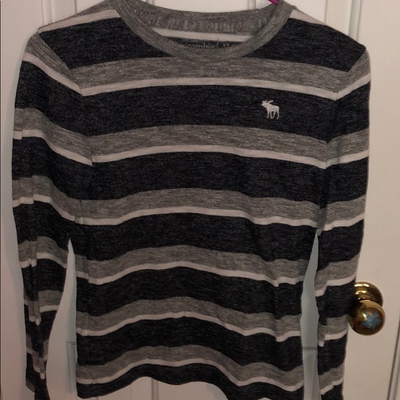 abercrombie kids Other - Abercrombie kids grey striped long sleeve shirt abercrombie kids Other - Abercrombie kids grey striped long sleeve shirt